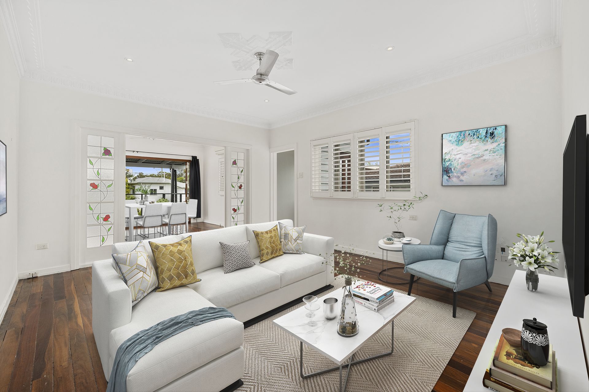 Second living area