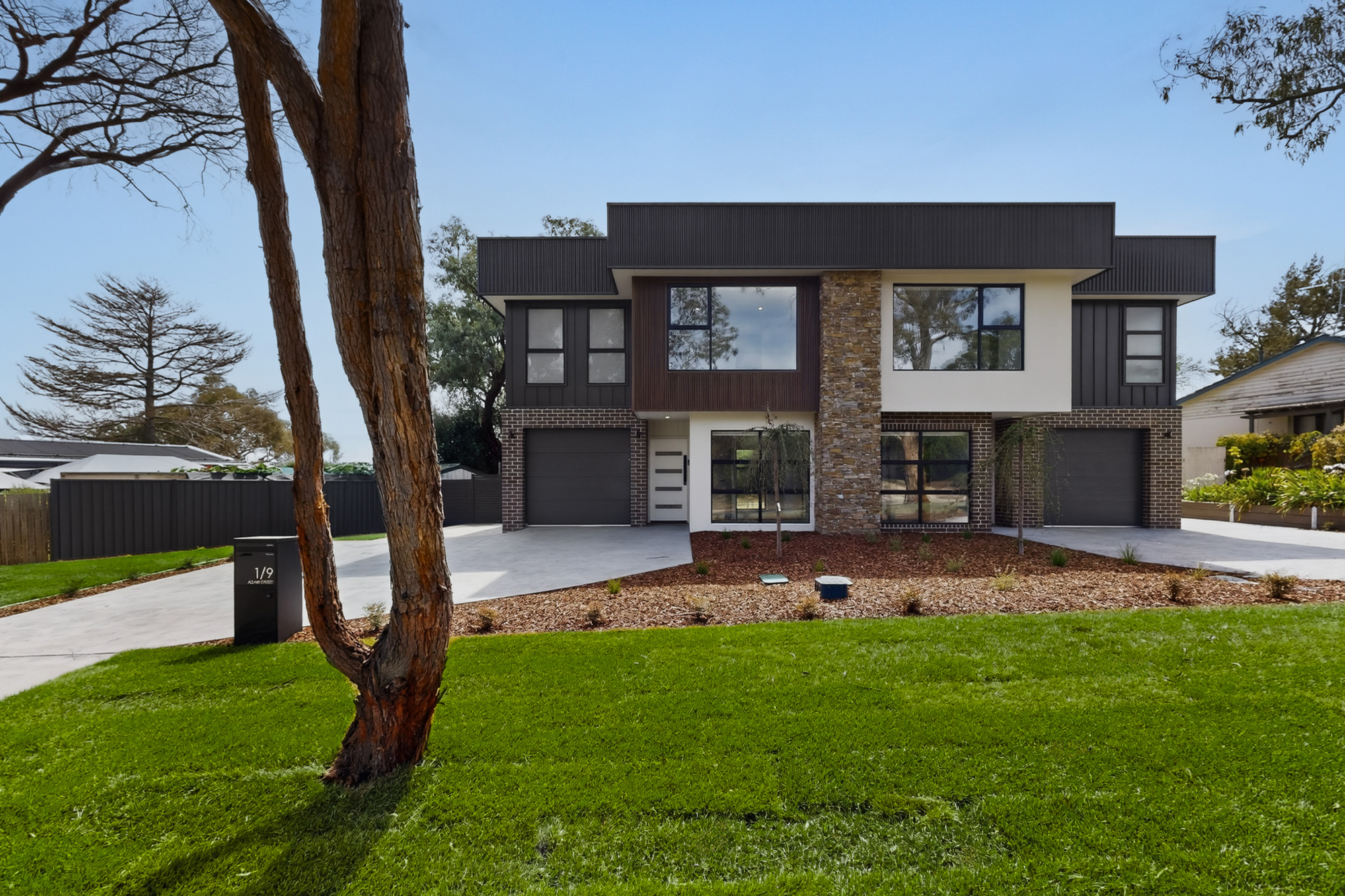 Scullin, ACT knockdown, subdivide, duplex build photo 1
