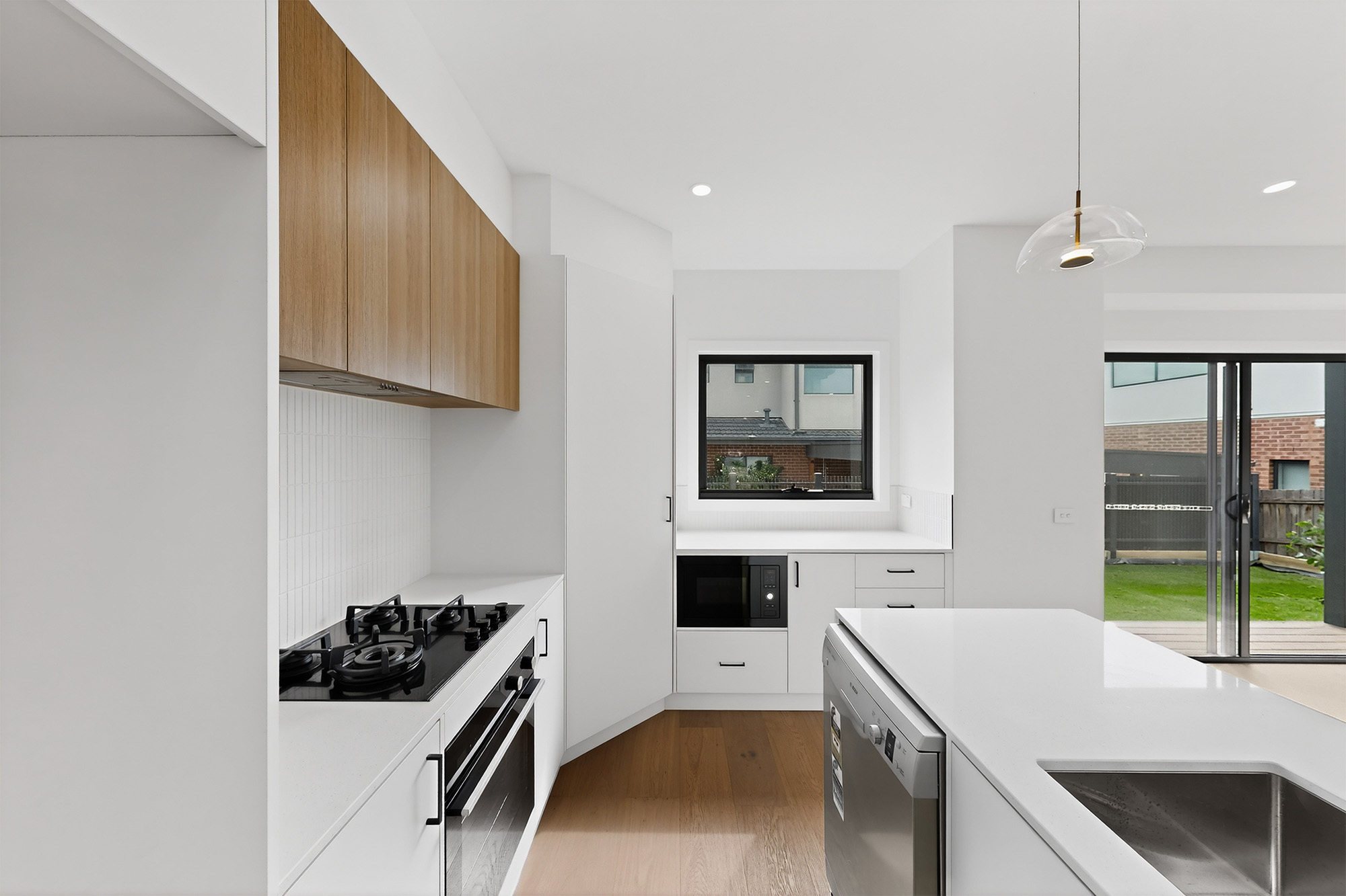 Thornbury, VIC subdivide and build 1 new dwelling photo 1